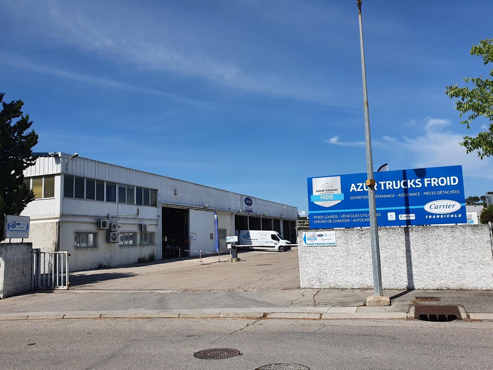 Logo de CARRIER - AZUR TRUCKS FROID - Aix-en-Provence