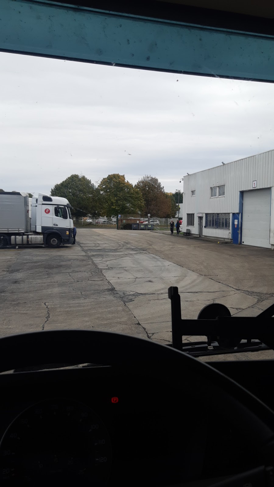 Trelo | Paris, Truck & Trailer Service