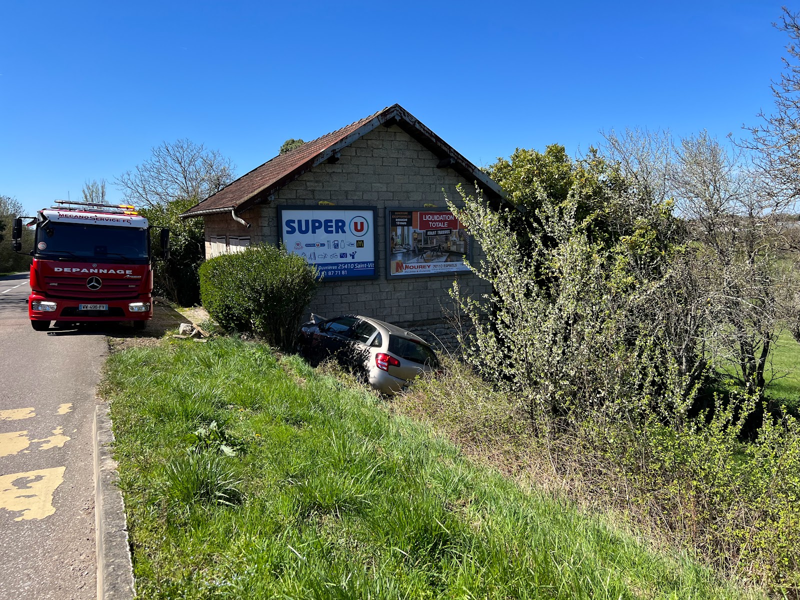 Mécano Service FC | Dépannage 24h/24 | Relevage et Remorquage | Mécanique Poids Lourds et Véhicules Légers à Besancon