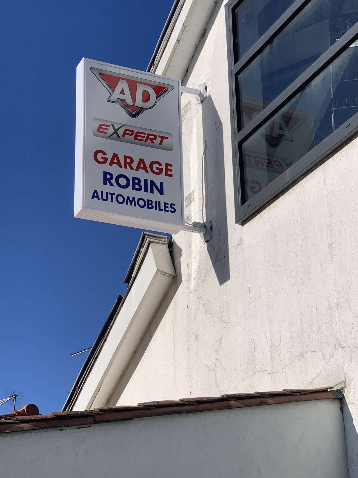 AD EXPERT - ROBIN AUTOMOBILES - Agence Cholet Centre