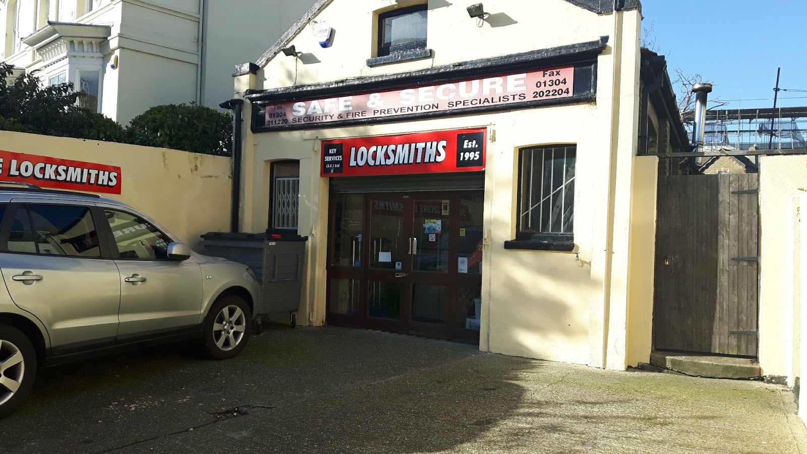 Safe & Secure Locksmiths