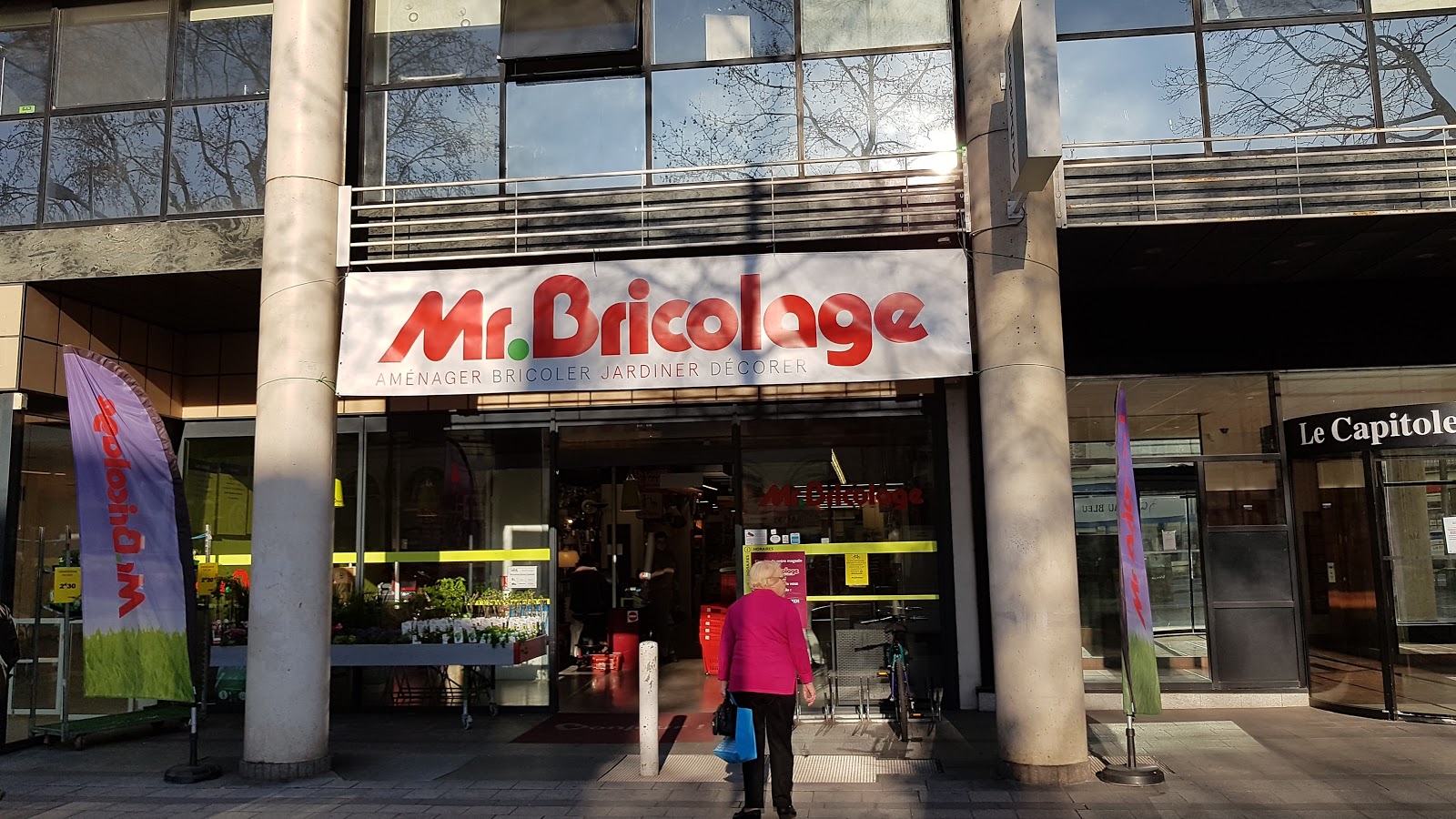 Logo de Mr.Bricolage Tours