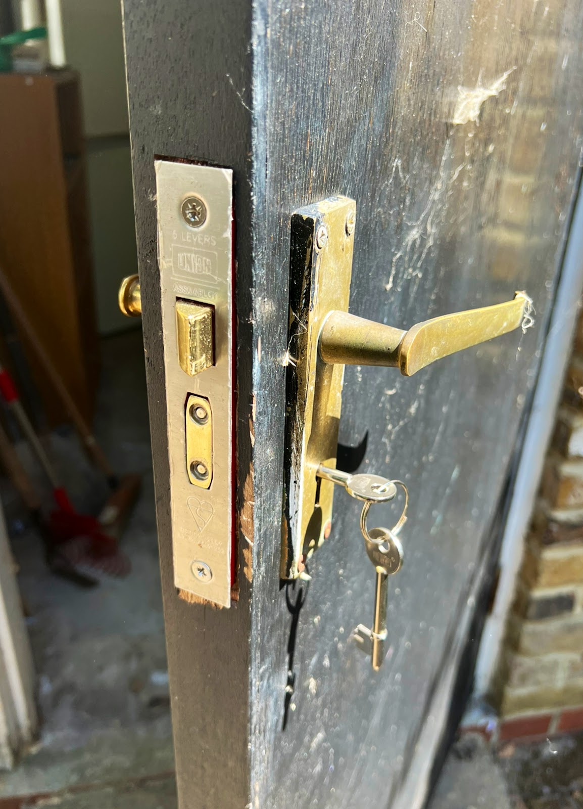 London Locks - Locksmiths Keys & Fobs