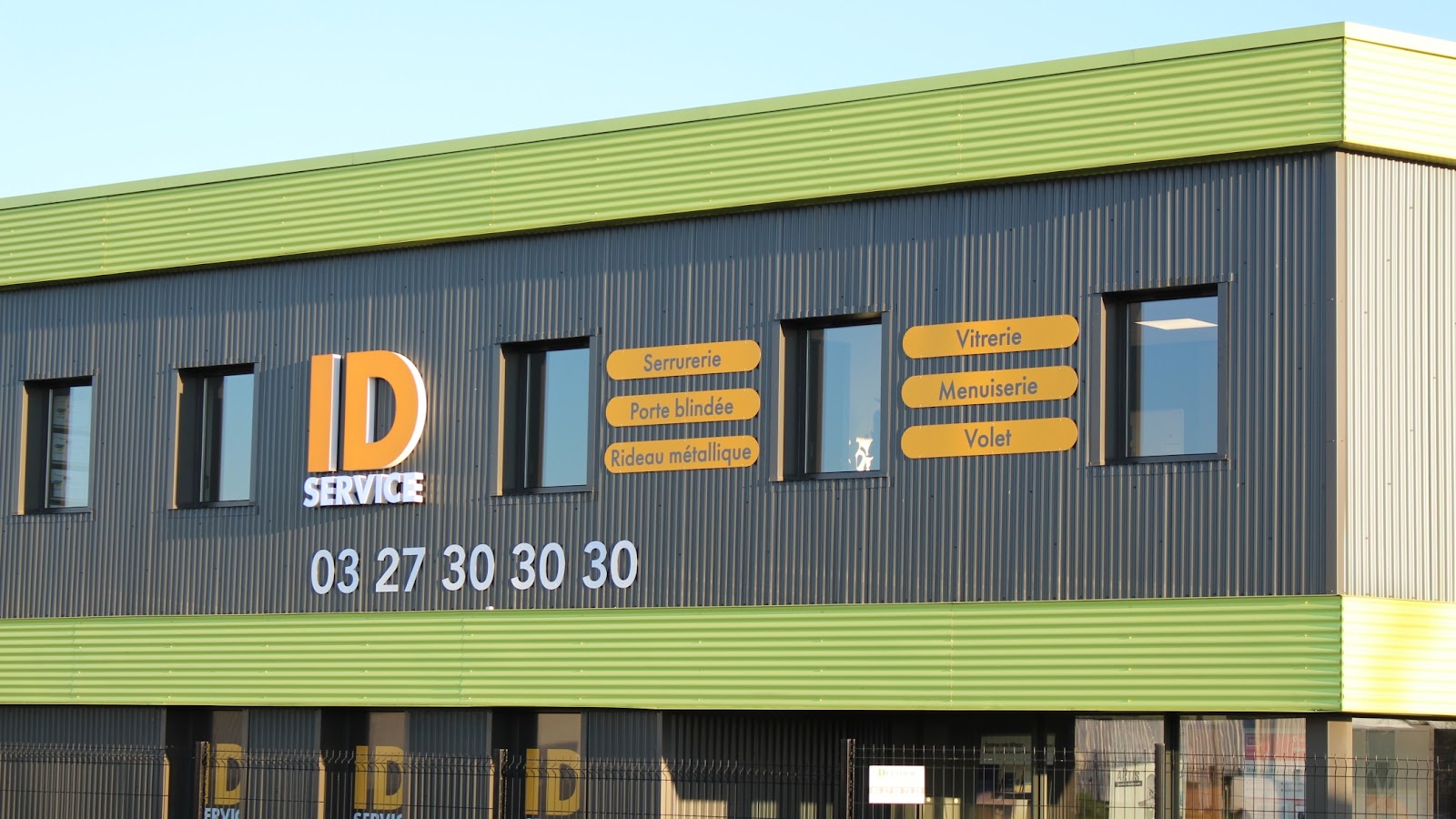 Logo de Id Service