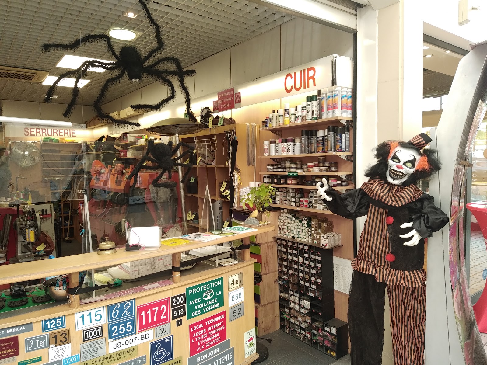 Logo de CORDONNERIE CLÉ MINUTE - C.C. AUCHAN en ARDECHE