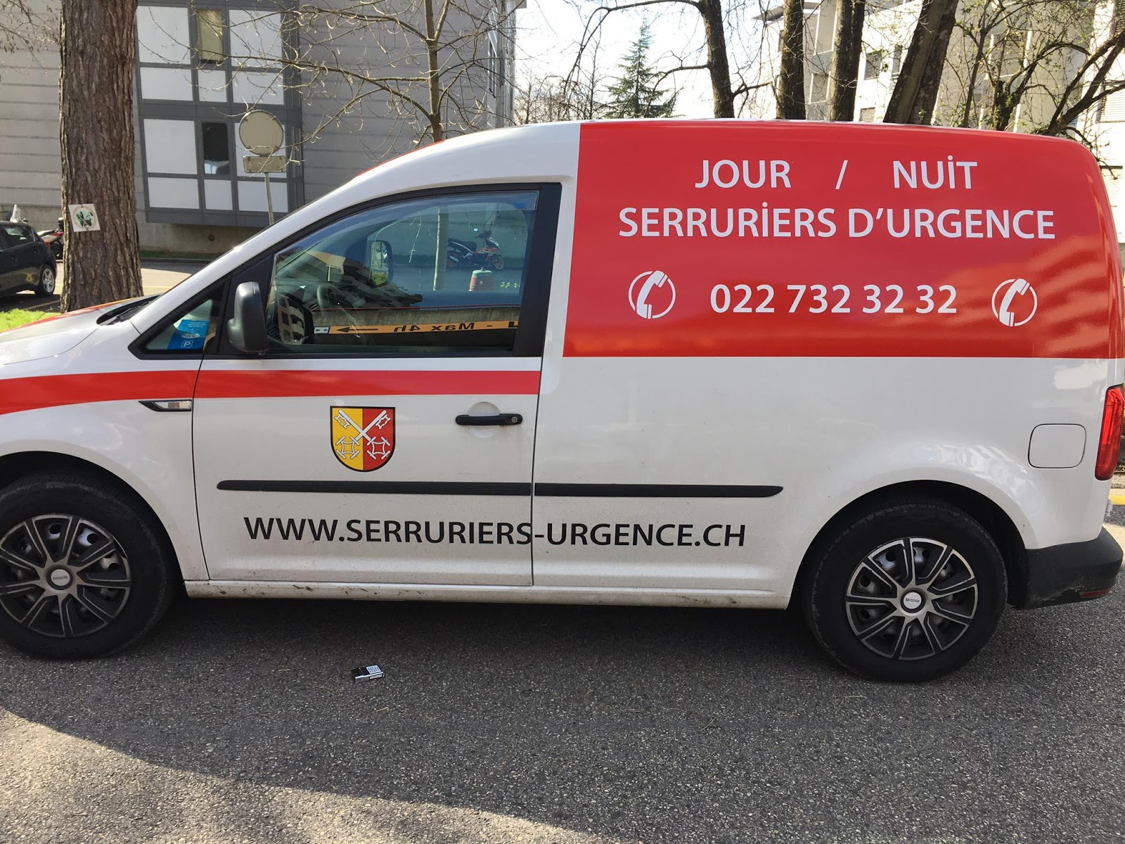 SERRURIER D'URGENCE GENÈVE : Dépannage - Clés - 7j/7 24h/24 à Genève