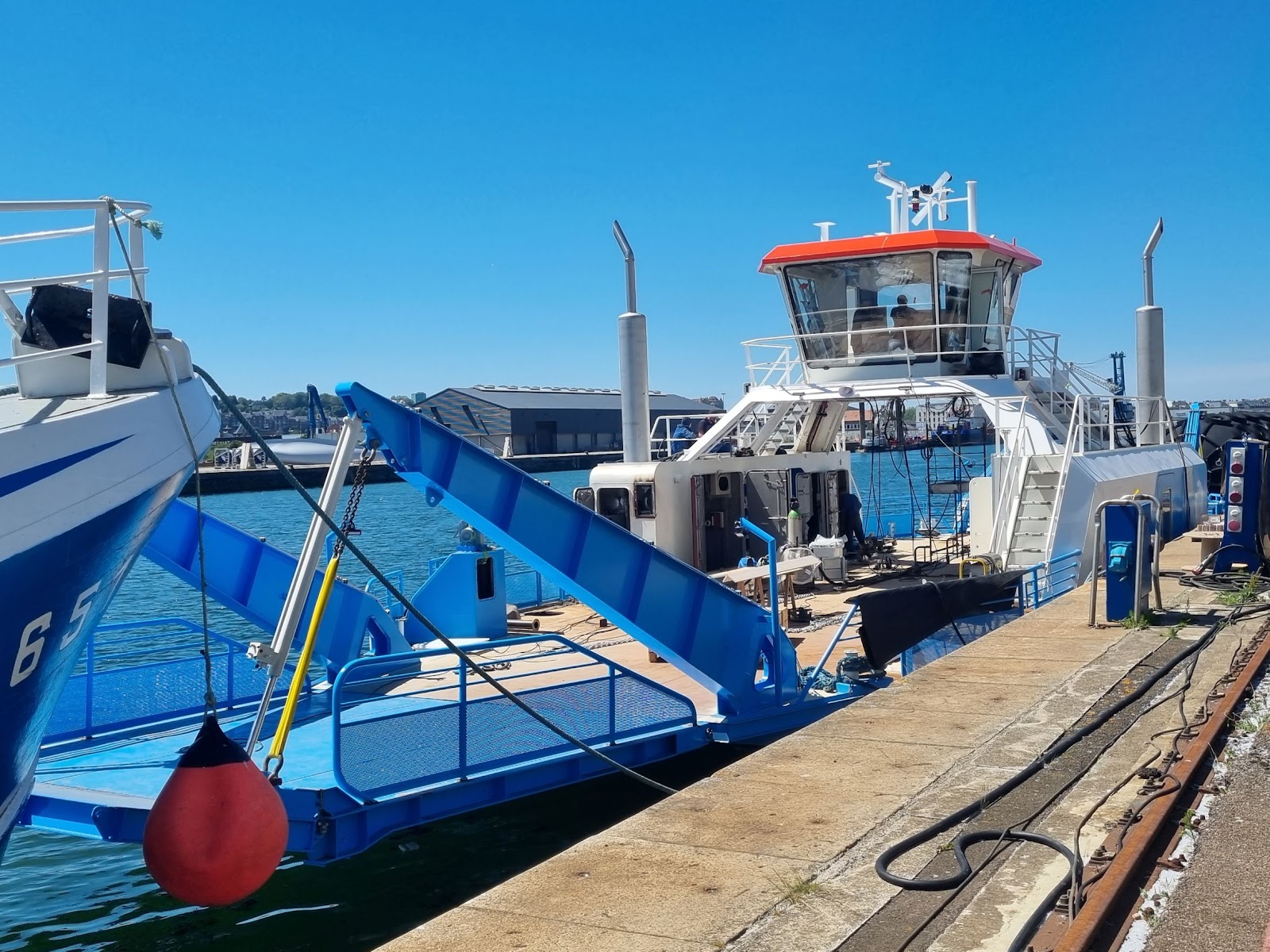 Shipelec - Electricité Navale Industrielle Tertiaire Moteurs Automatisme