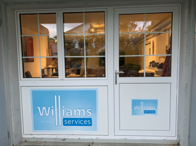 Logo de Williams Services